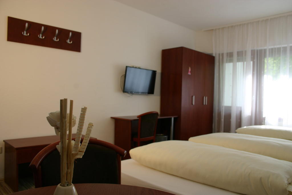 Apartment Traube Bad Urach Chambre photo